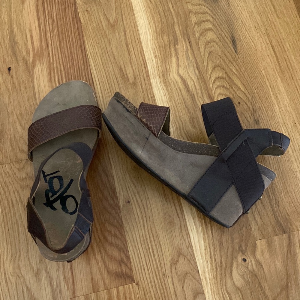 OTBT 'Bushnell' Wedge Sandal Size 6